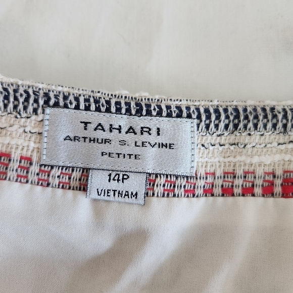 Tahari Arthur S Levine Striped Knit Skirt in Red and Gray Size 14P - Picture 7 of 10